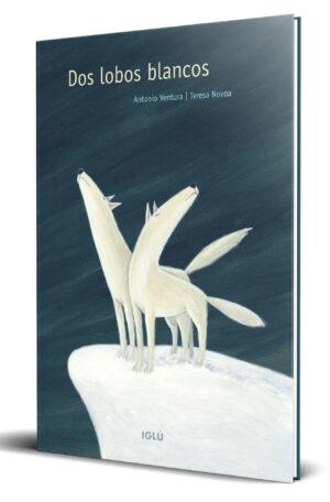 Los dos lobos cuidarán de ambos hasta que la madre pueda caminar.